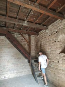Interior torre de la reina