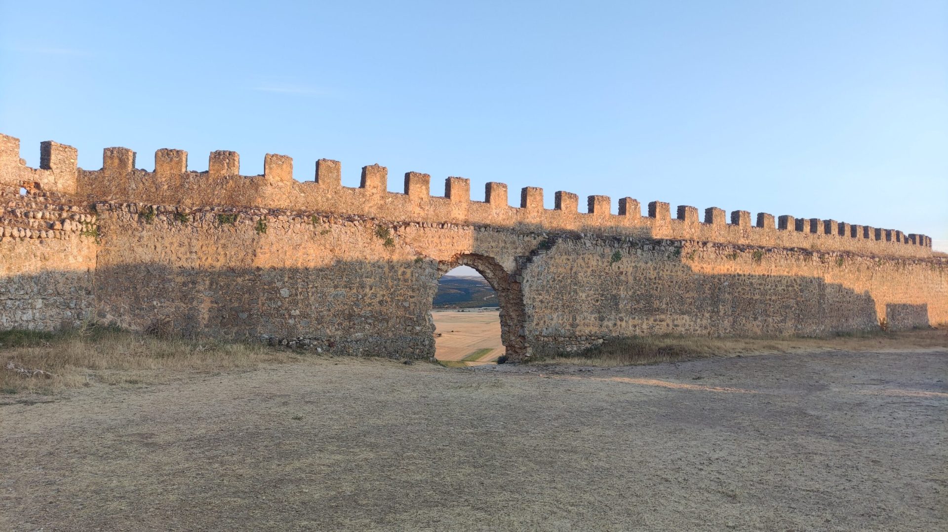Puerta califal Gormaz