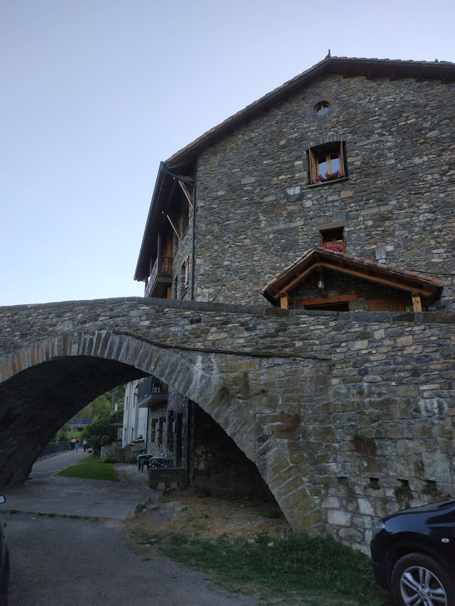 Puente sobre el río Ara, Huesca