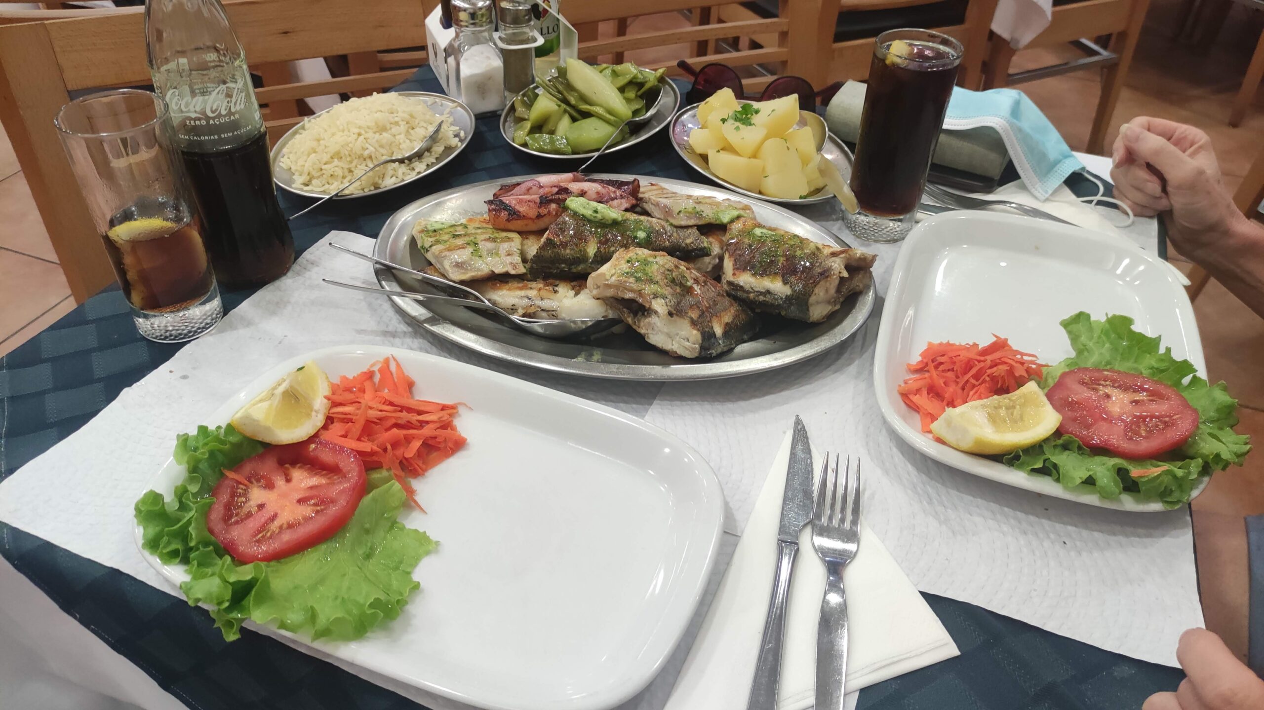 variado_de_pescado Plato de pescado variado