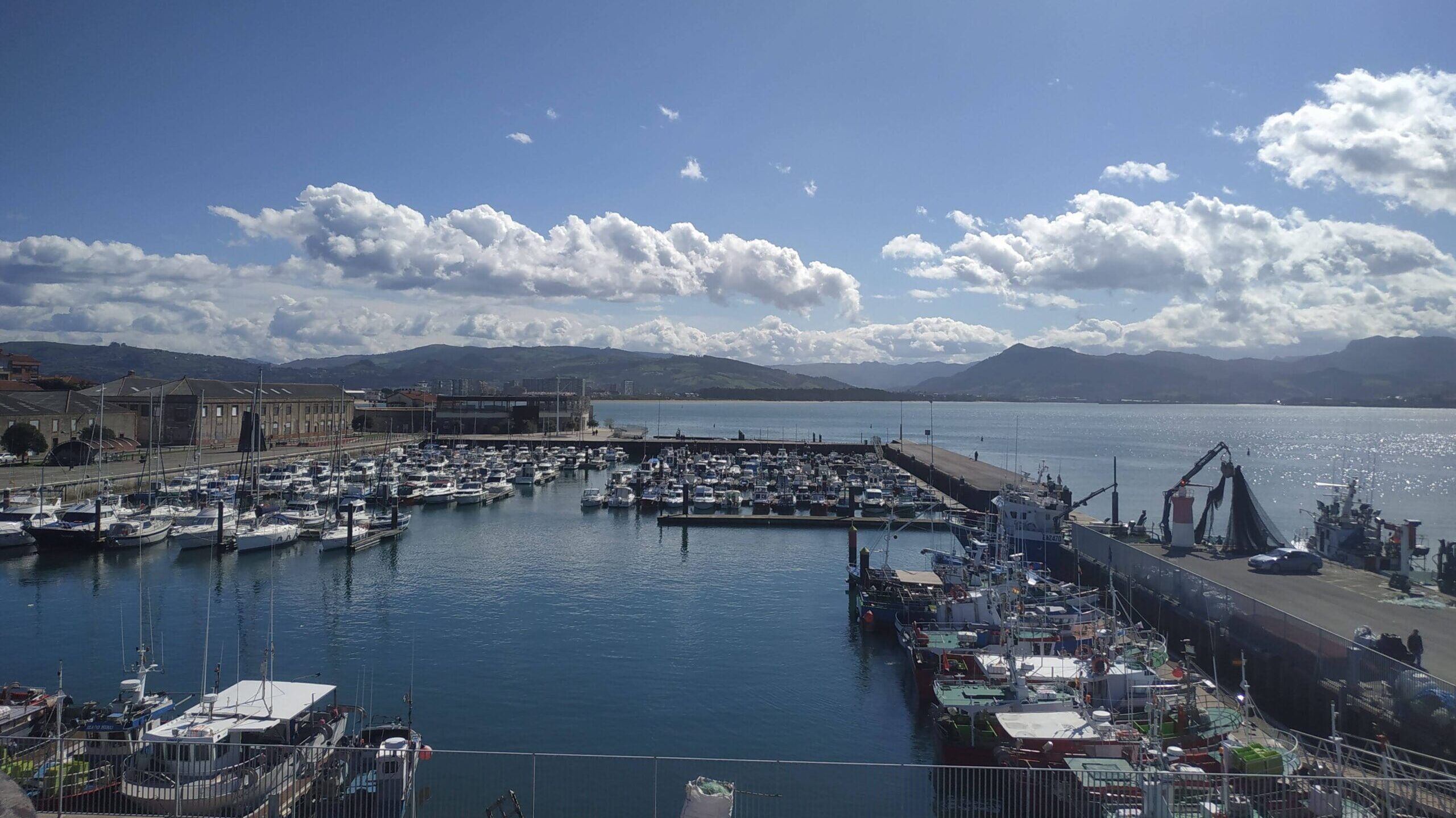 puerto_pesquero_santoña Puerto pesquero de Santoña
