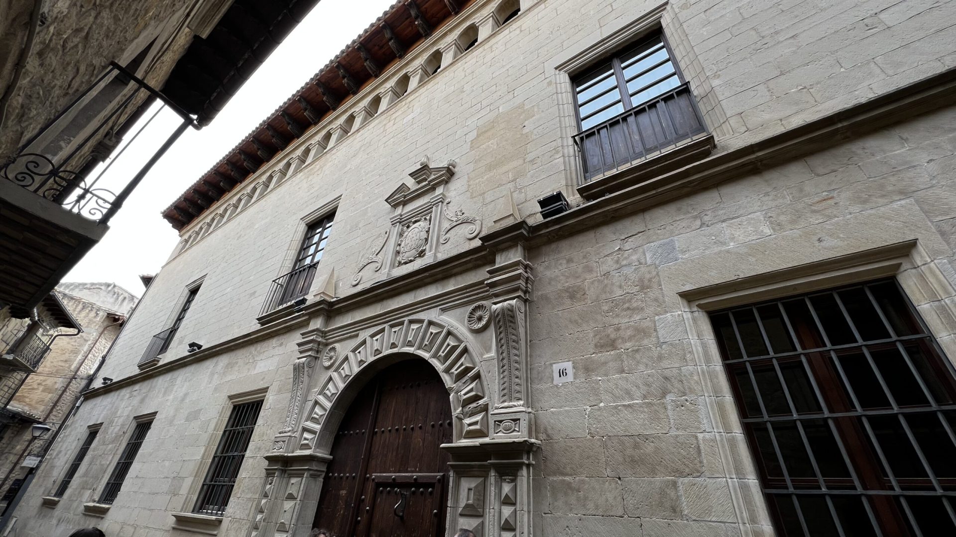 Fachada Palacio Español el Niño