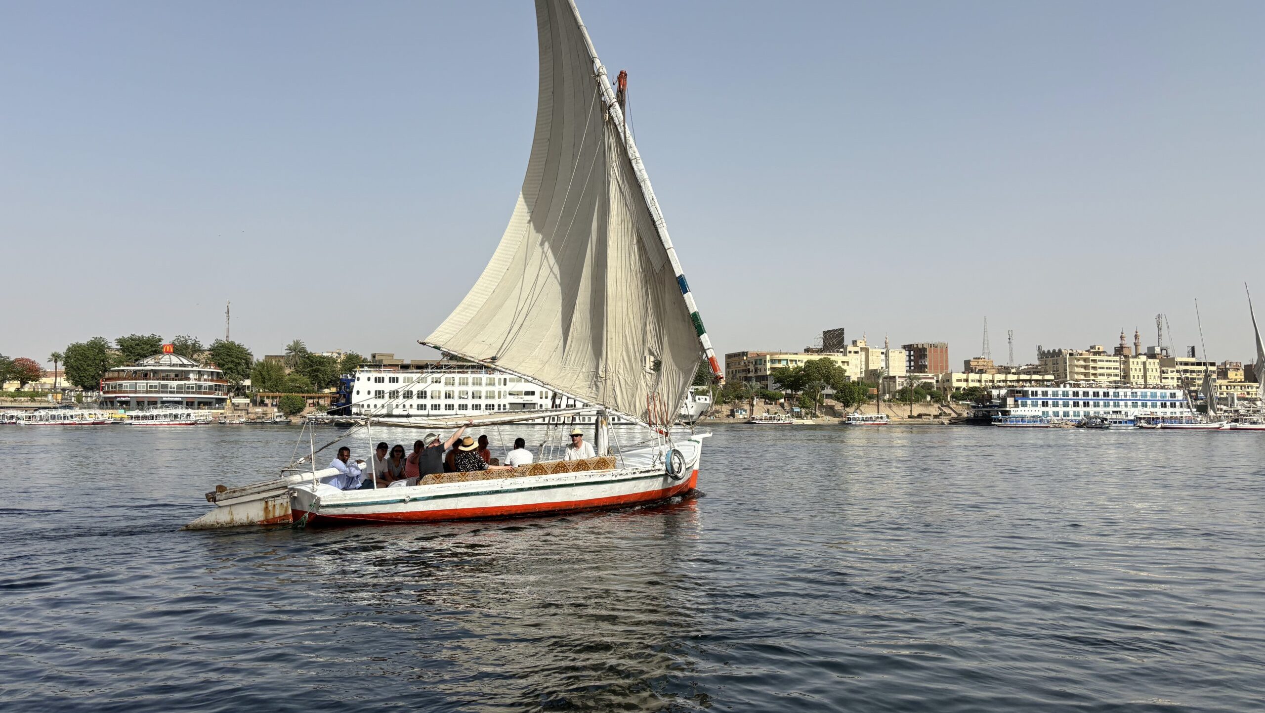 Paseo en faluca, Egipto