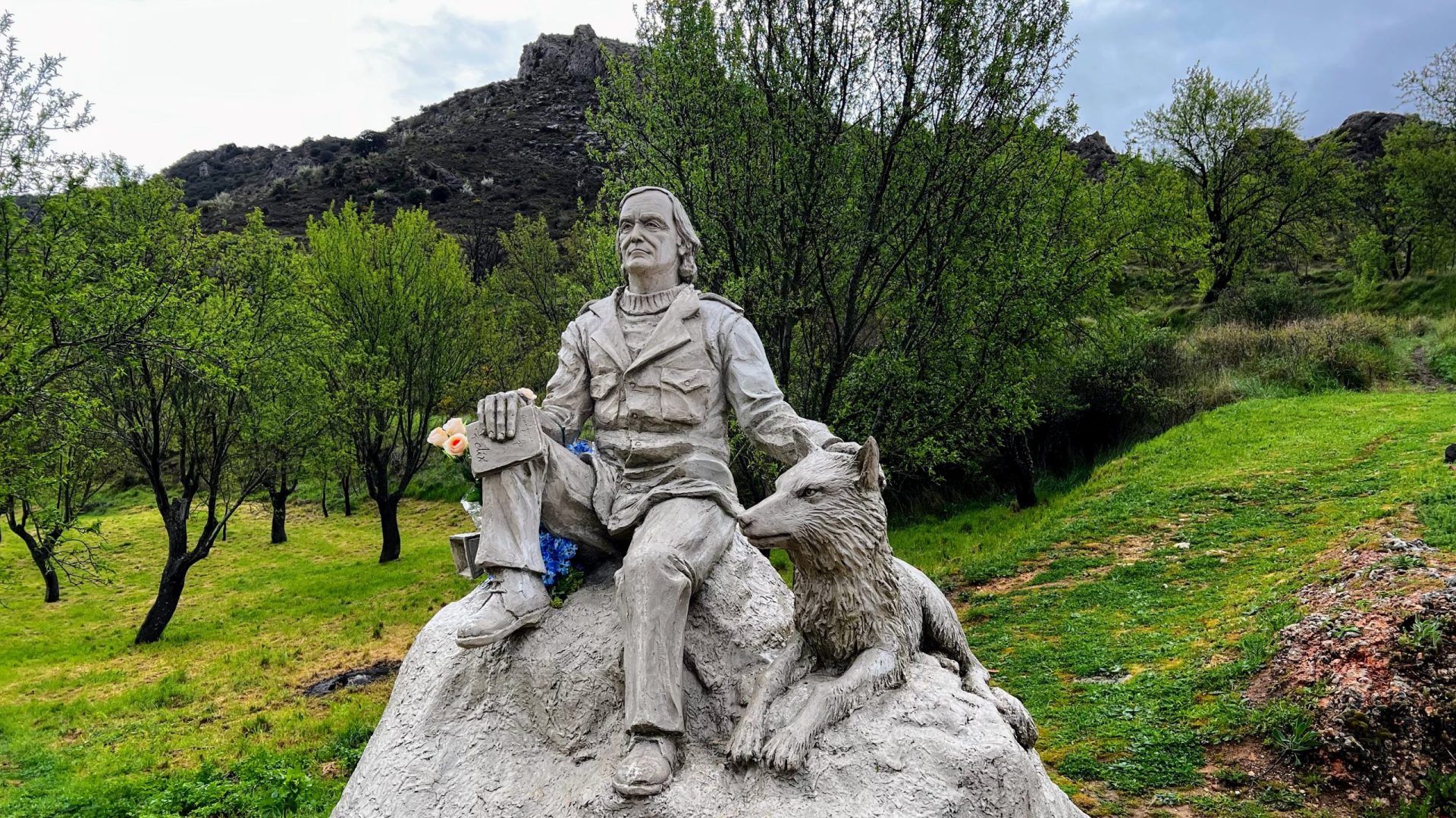 Escultura de Félix Rodríguez de la Fuente