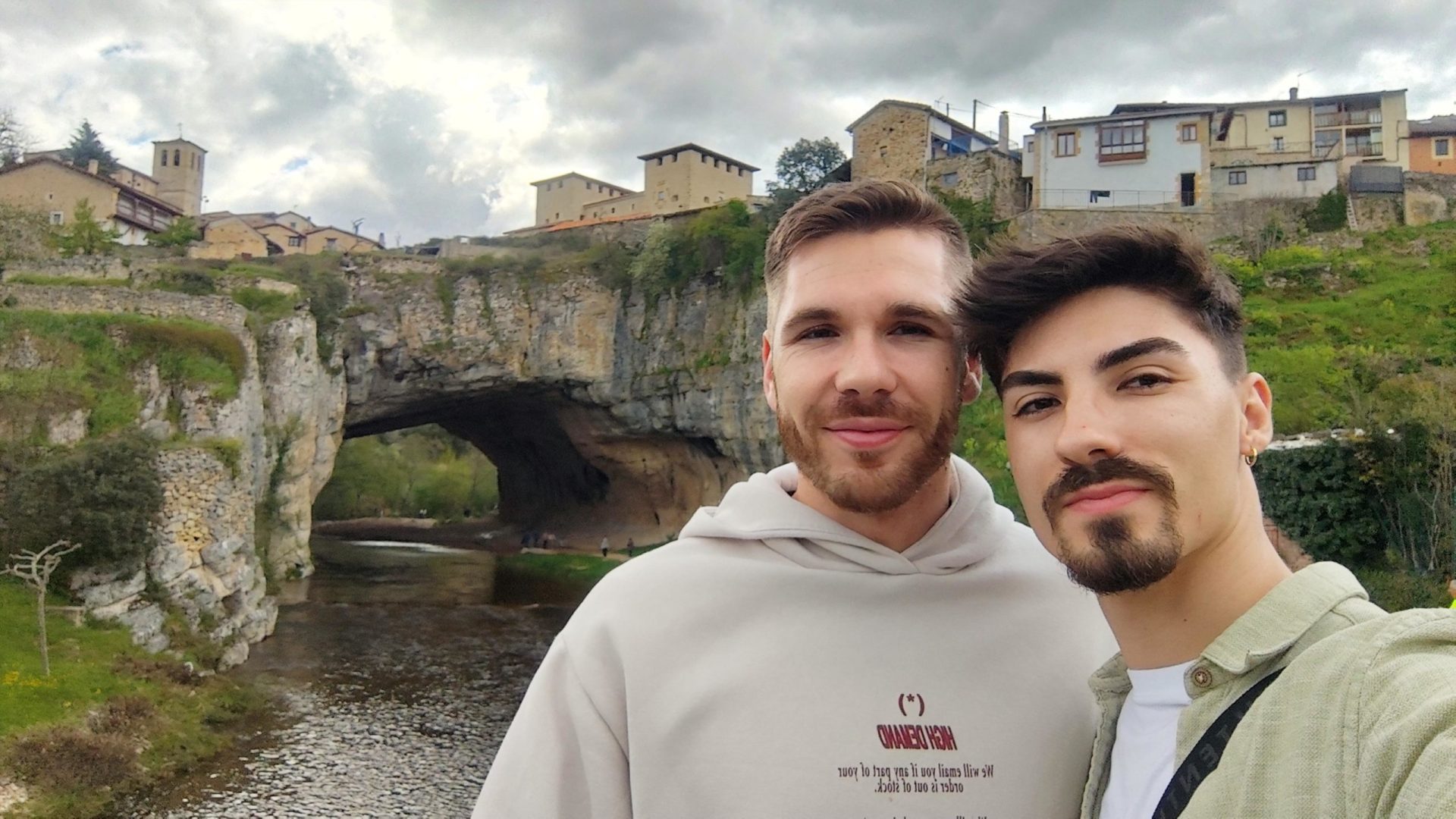 Aarón y Álvaro en Puentedey, Burgos.