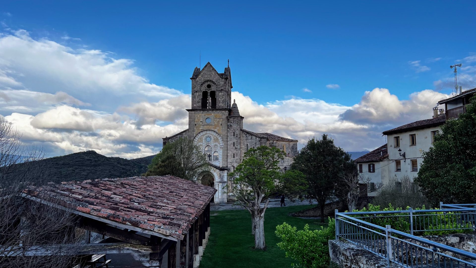 Iglesia de San Vicente, Frias.