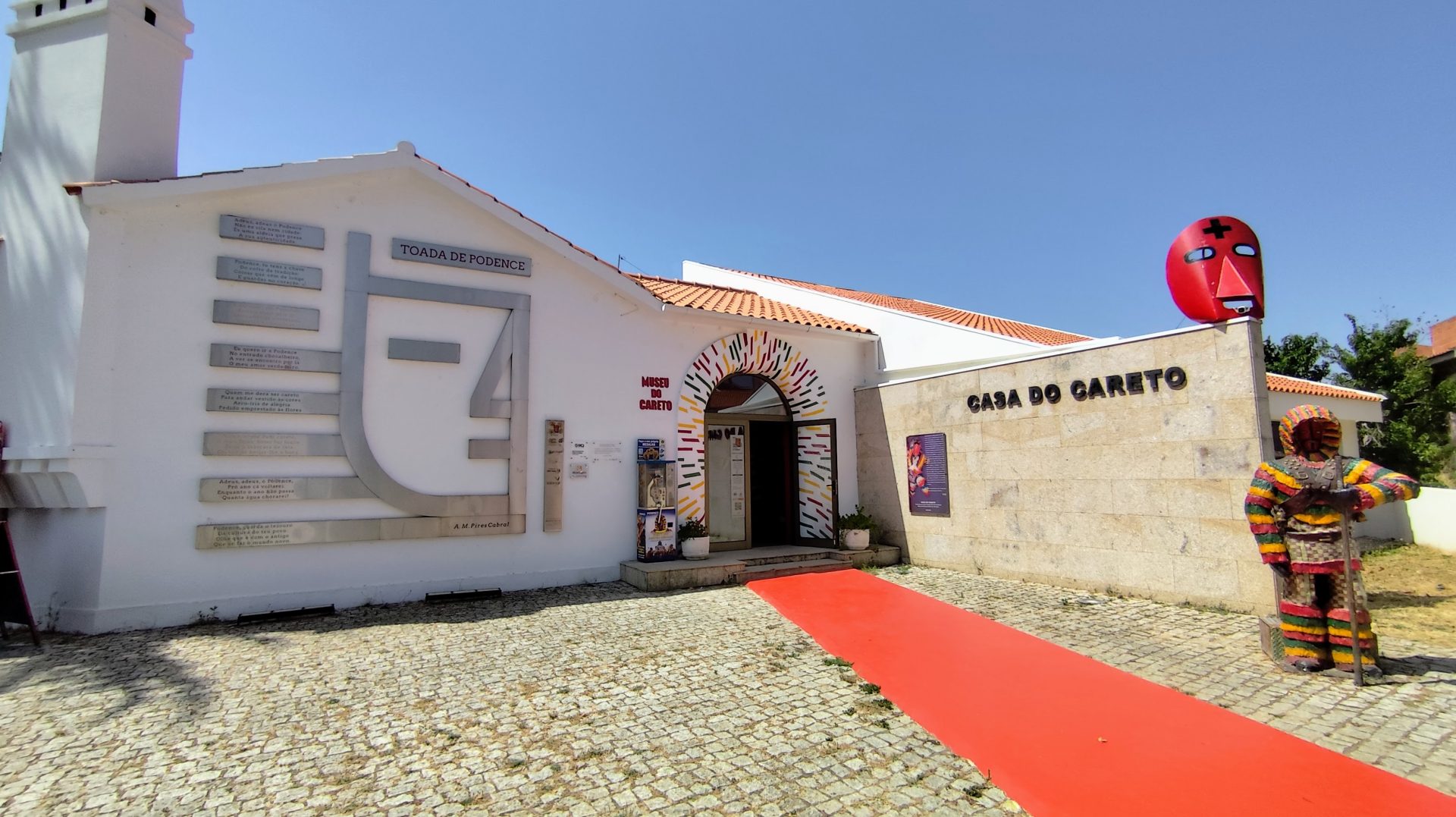 Museo del careto de Podence.
