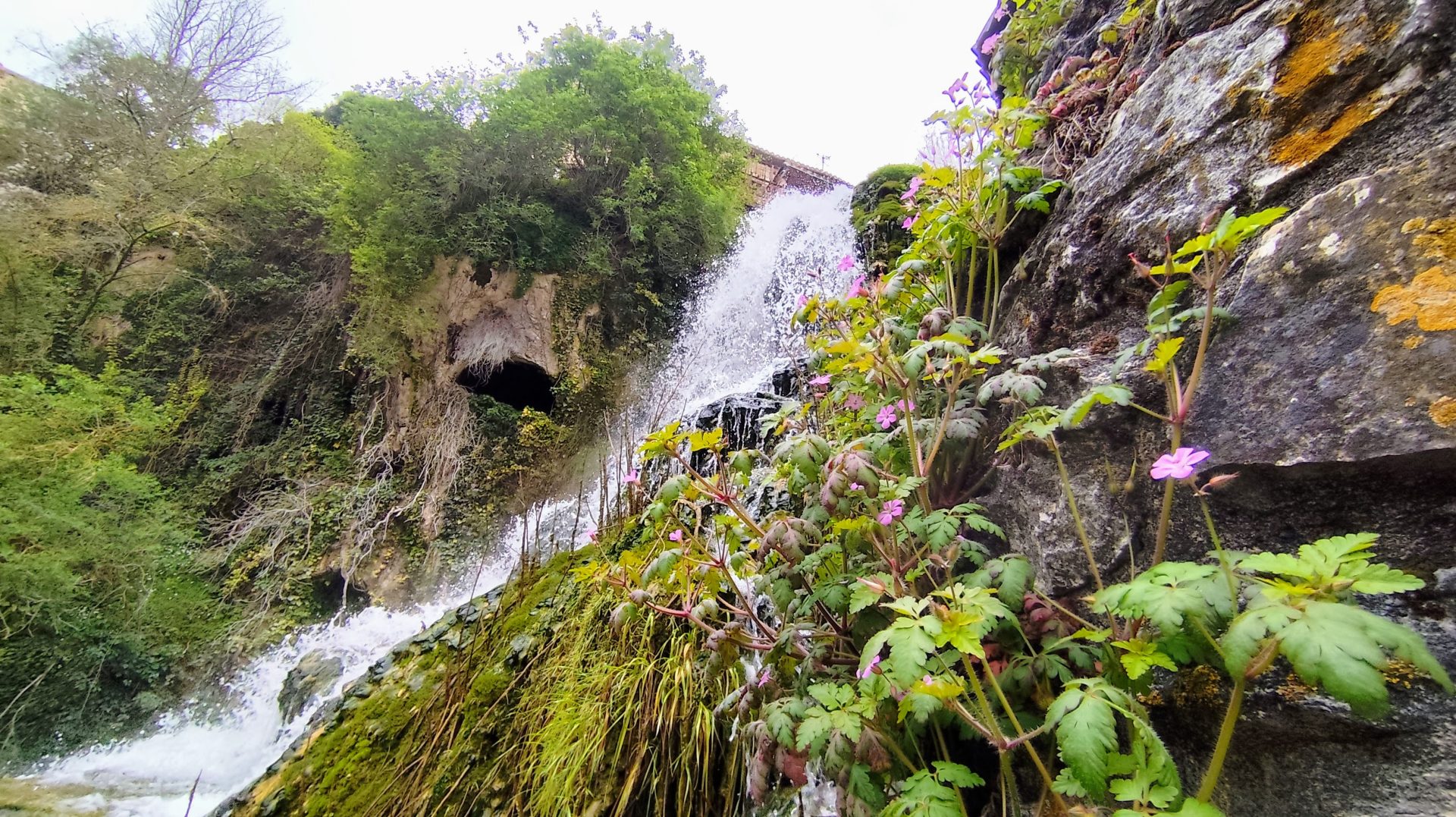 Cascada de Orbaneja, Burgos.