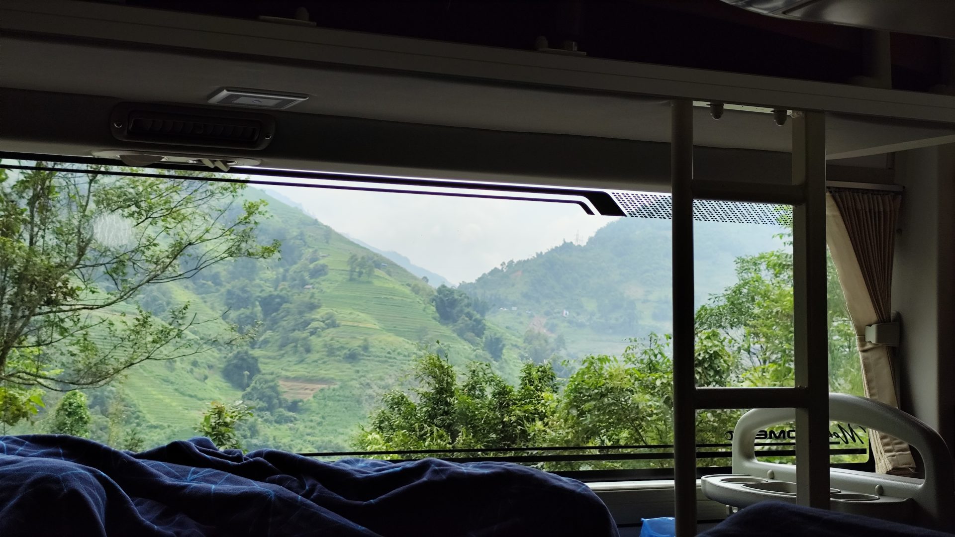 Vistas a los arrozales desde el bus Hanoi-Sa Pa
