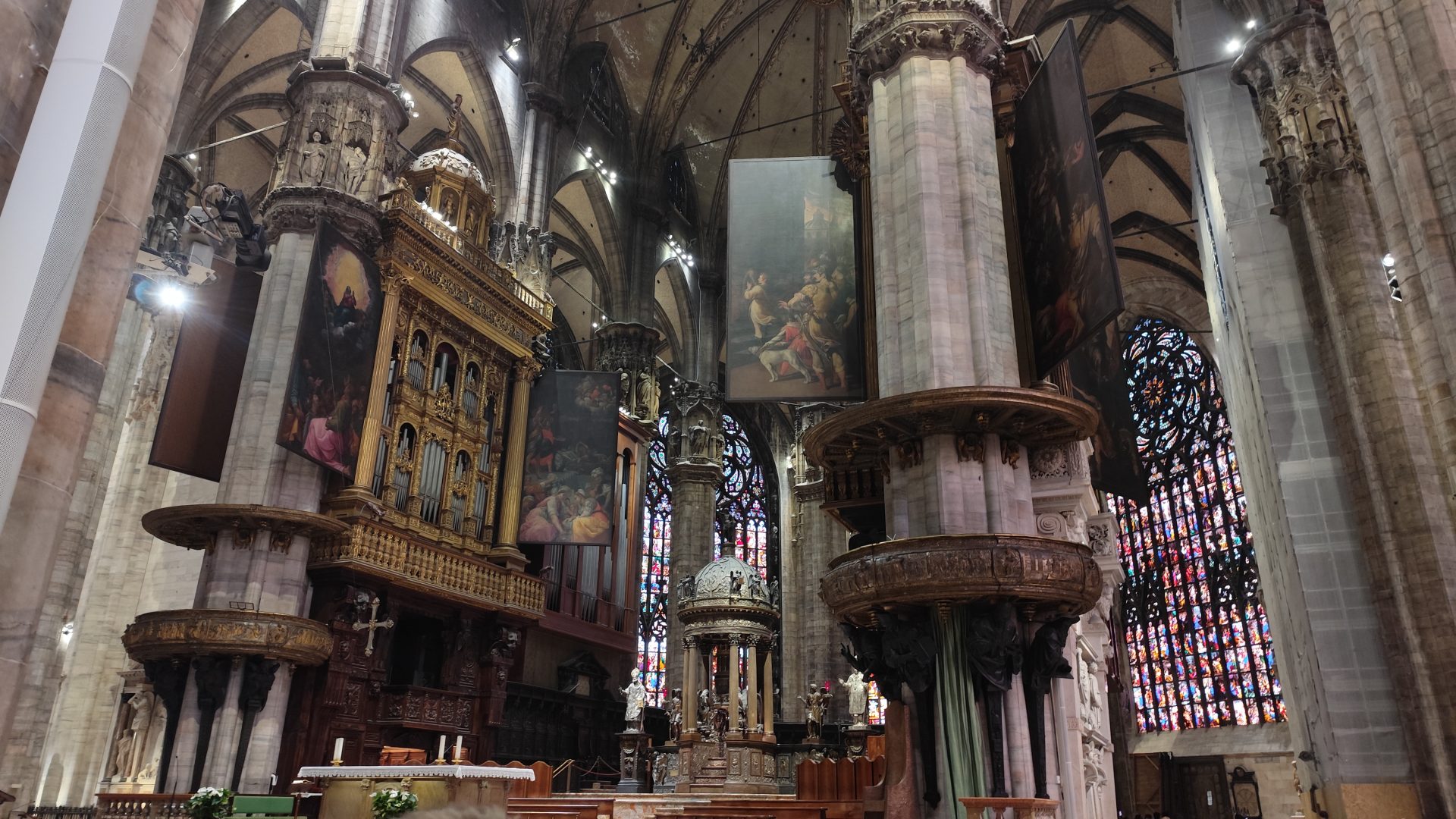 Interior del Duomo de Milán