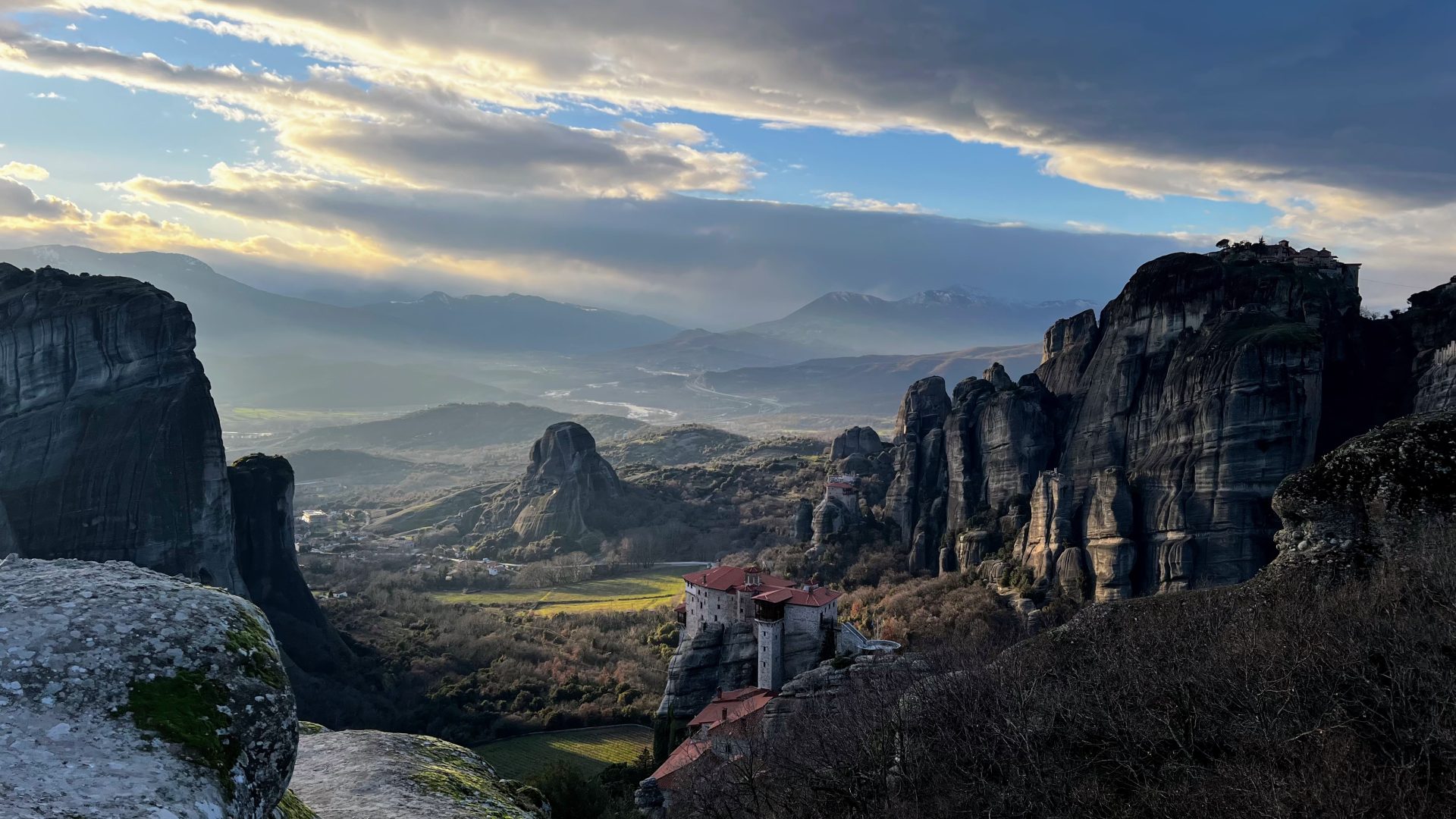 Atardecer en Meteora, Grecia.