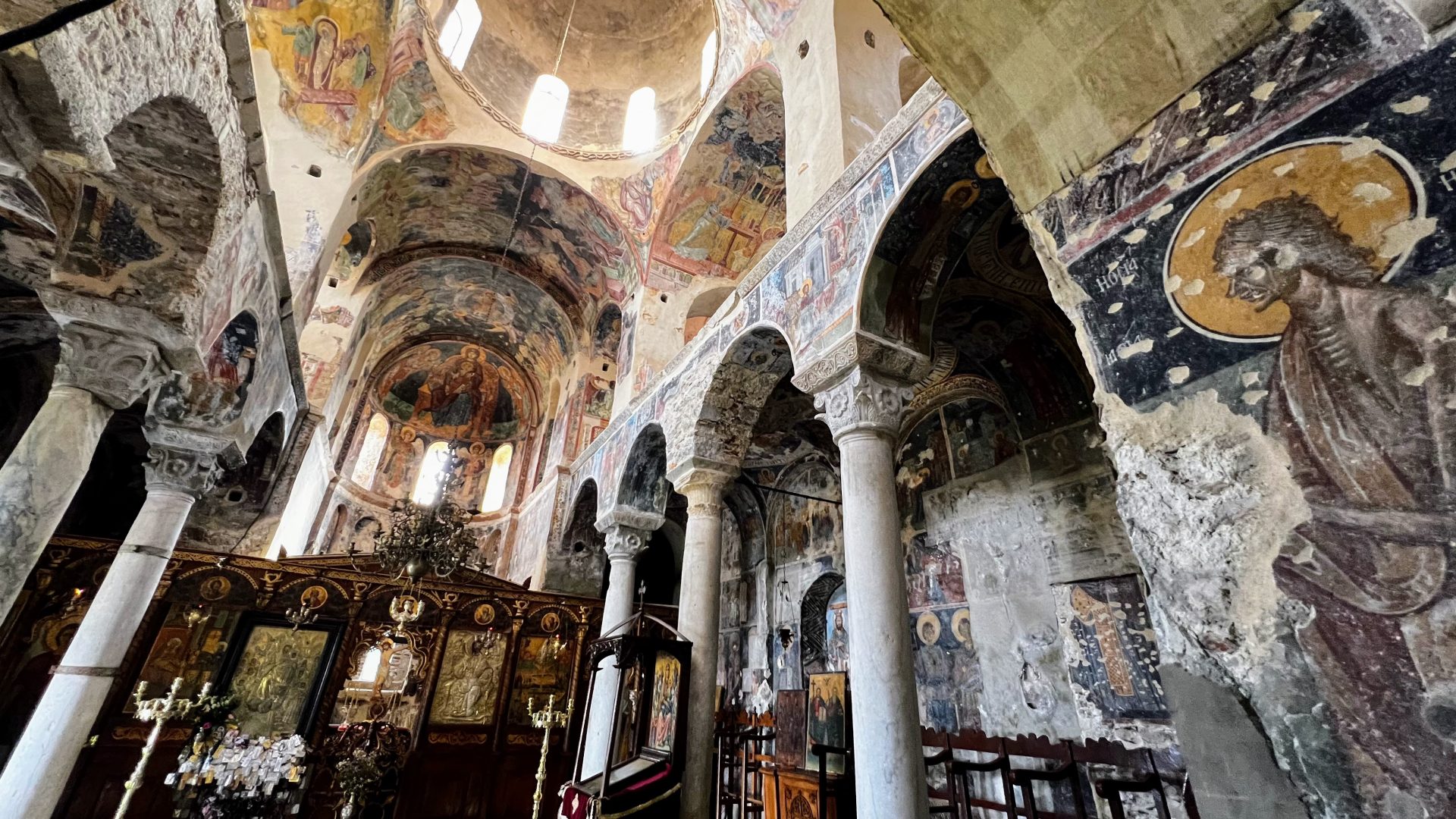 Interior de la iglesia del convento, Mistrá.
