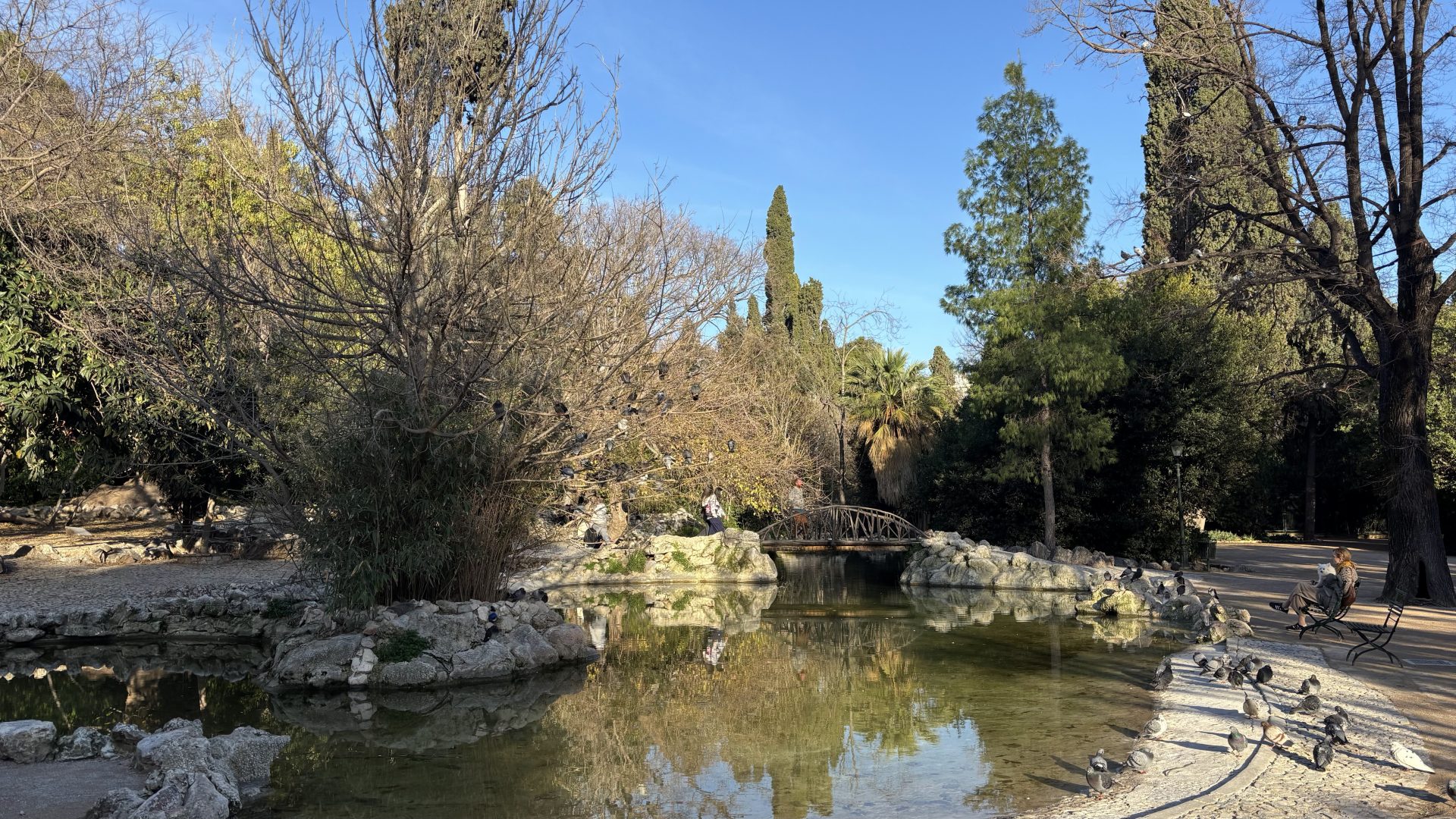 Estanque de Jardín Nacional de Atenas.