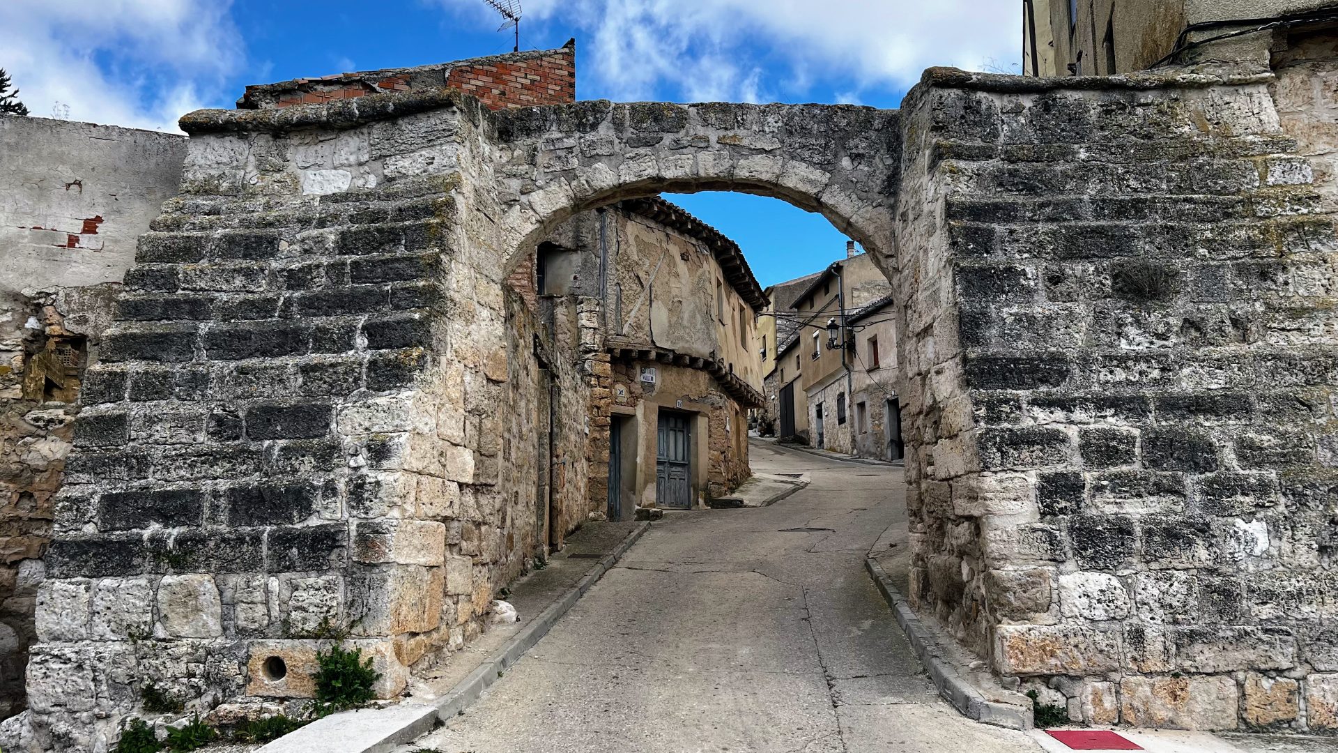 Arco de la Paz, Palenzuela.