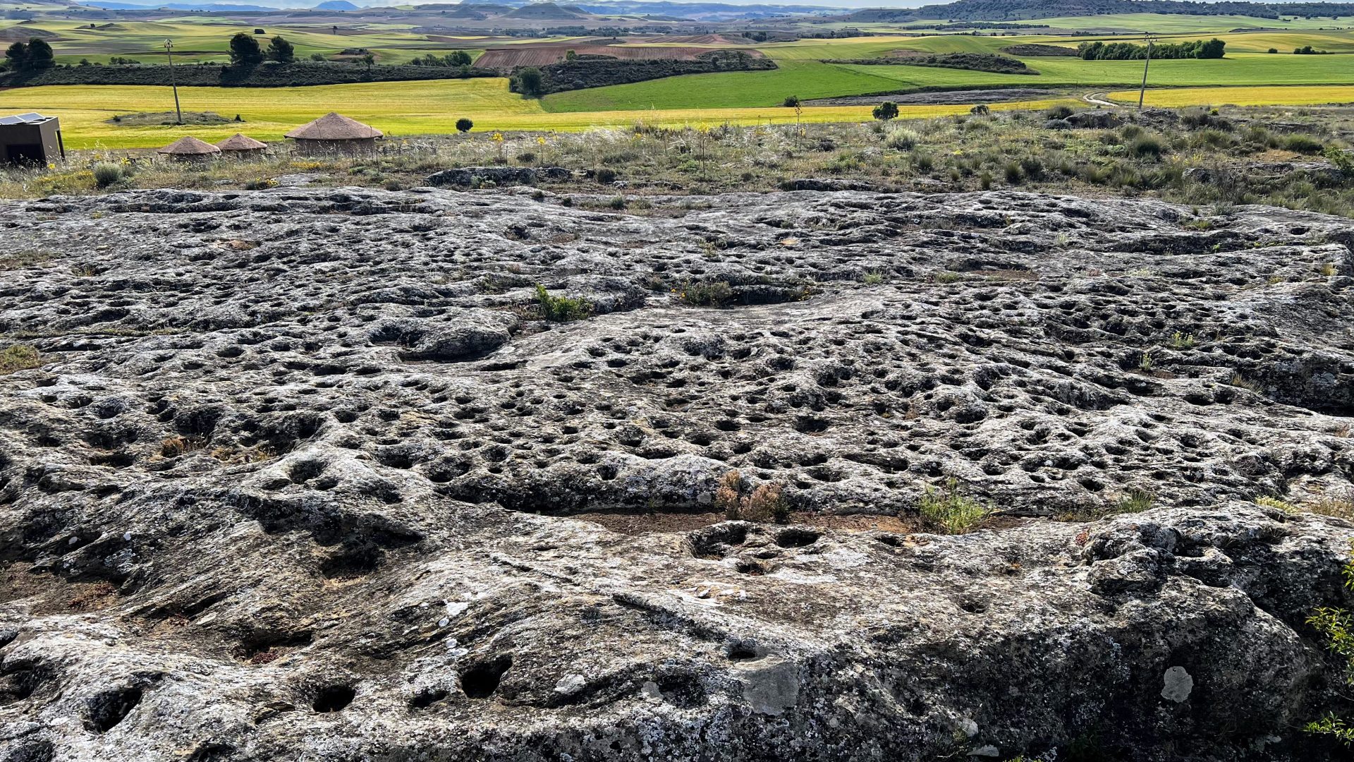 Cazoletas en la Cava de Garcinarro.