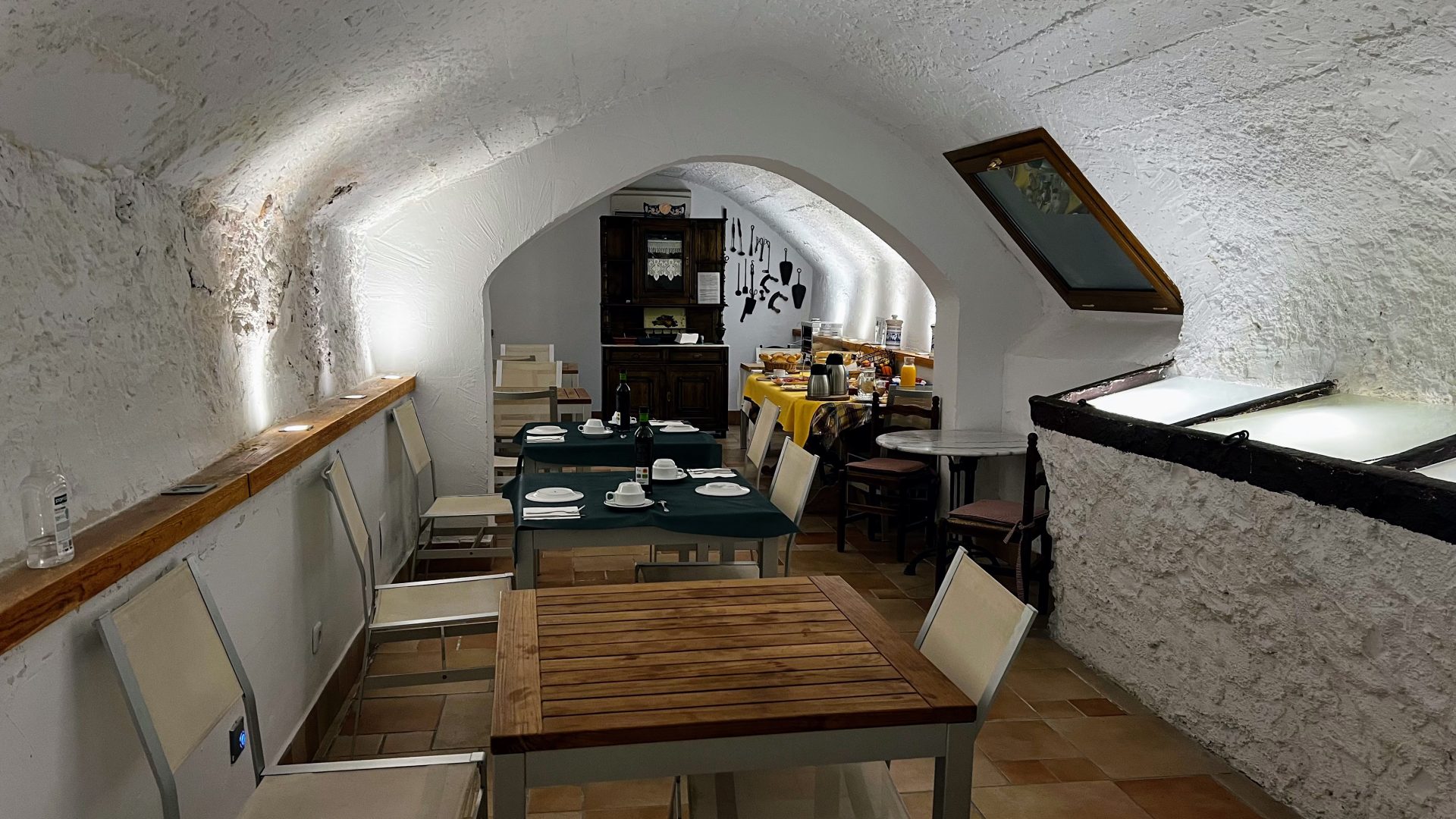 Desayuno en Casa Palacio Garcinarro.