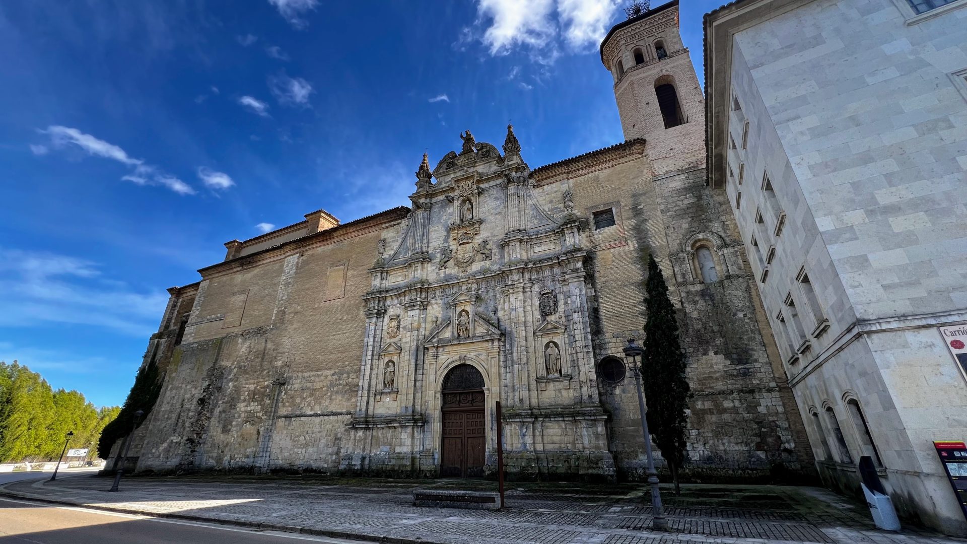 Fachada del Monasterio de San Zoilo, Carrión de los Condes.