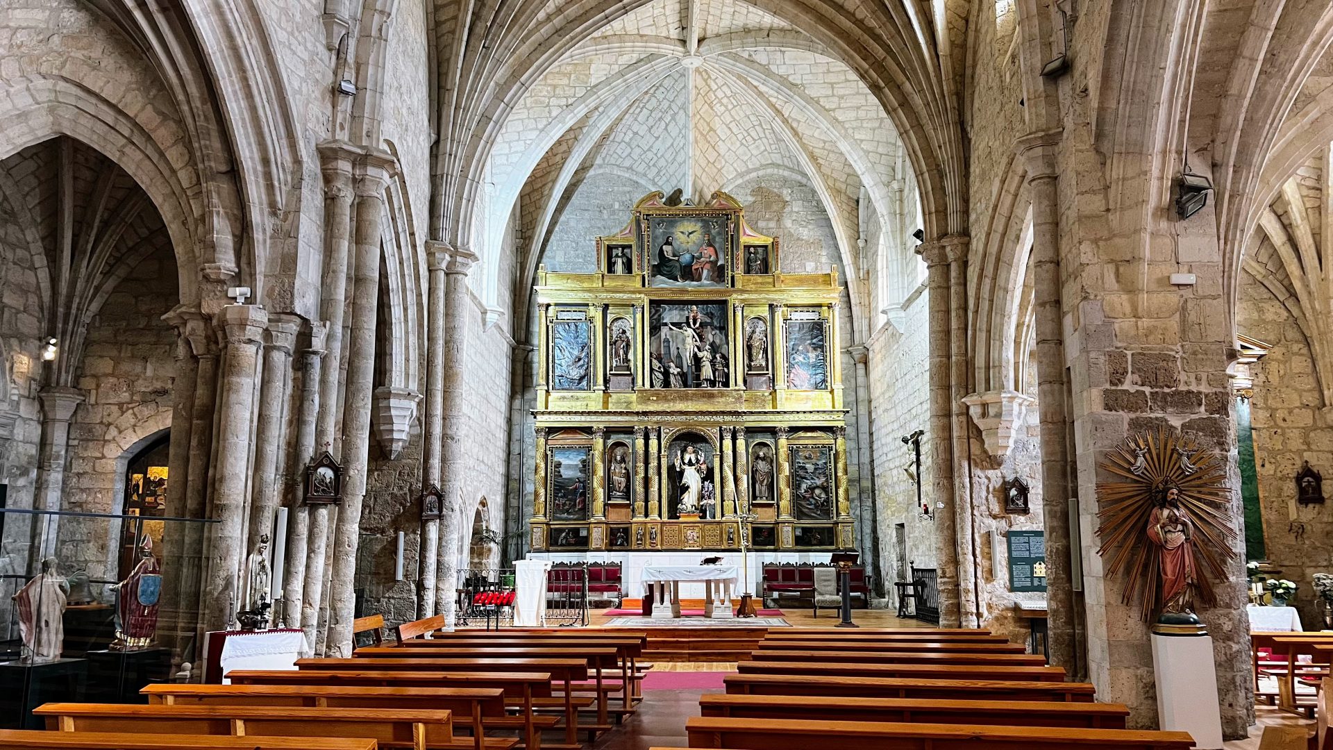 Interior de la Iglesia de San Pedro, Frómista.