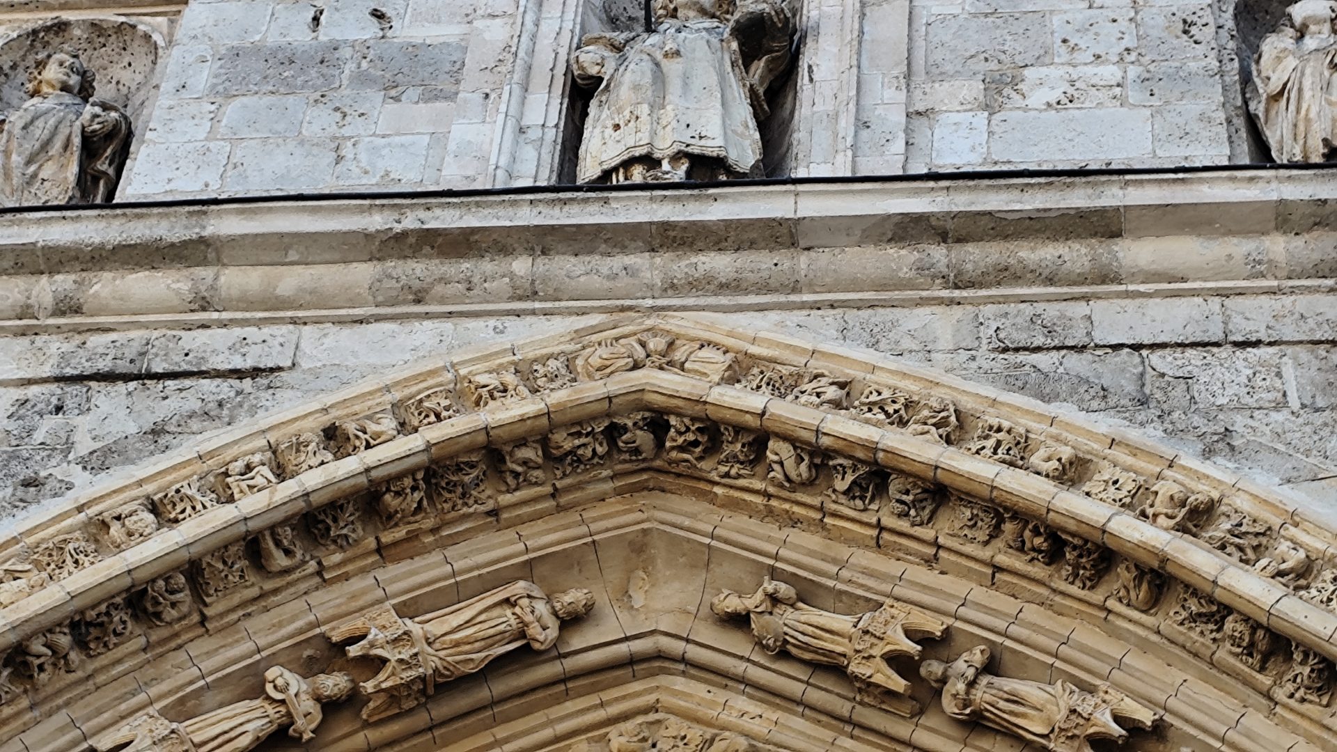 Aliens Catedral de Palencia.