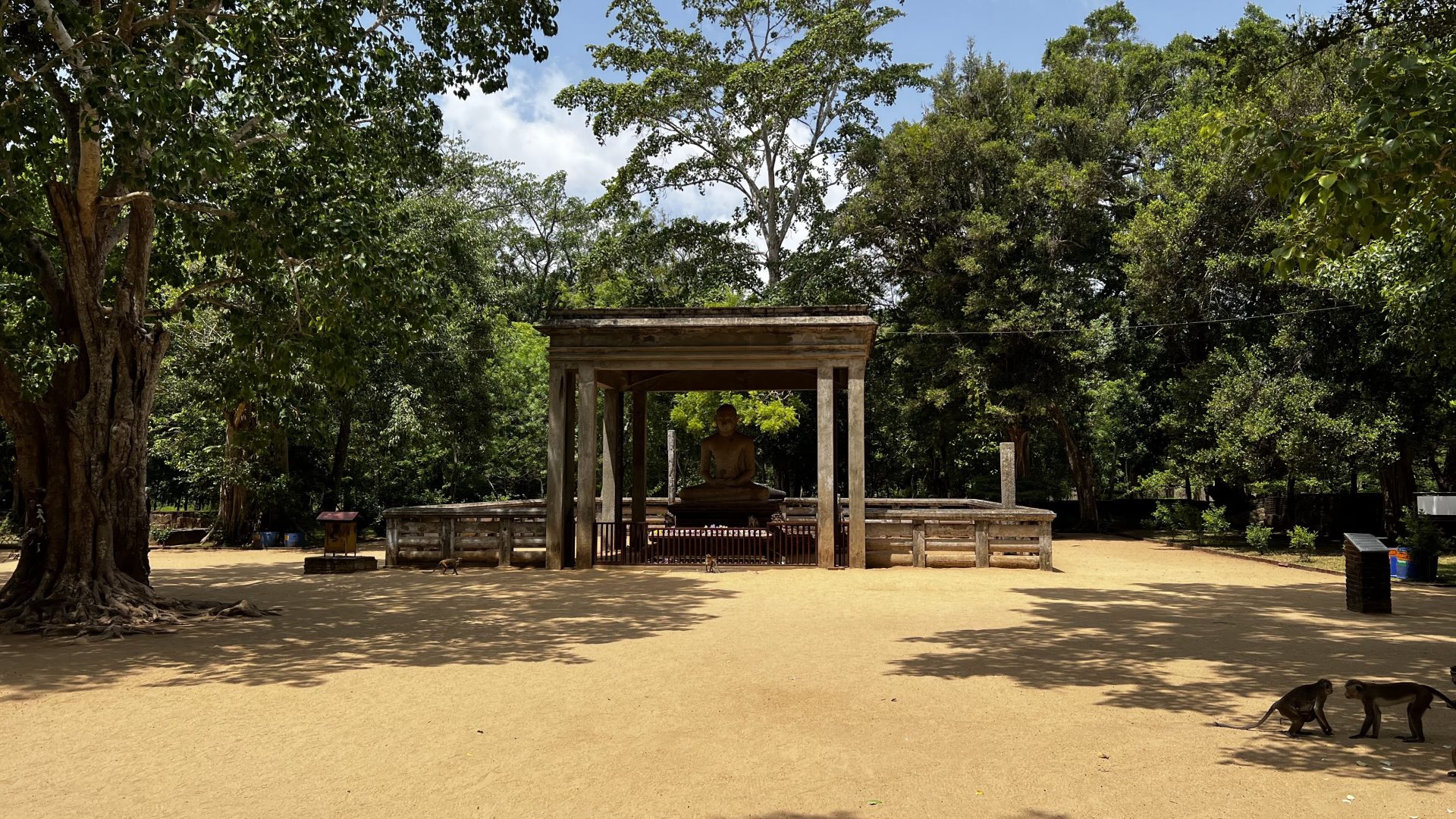 Samadhi Buddha Statue