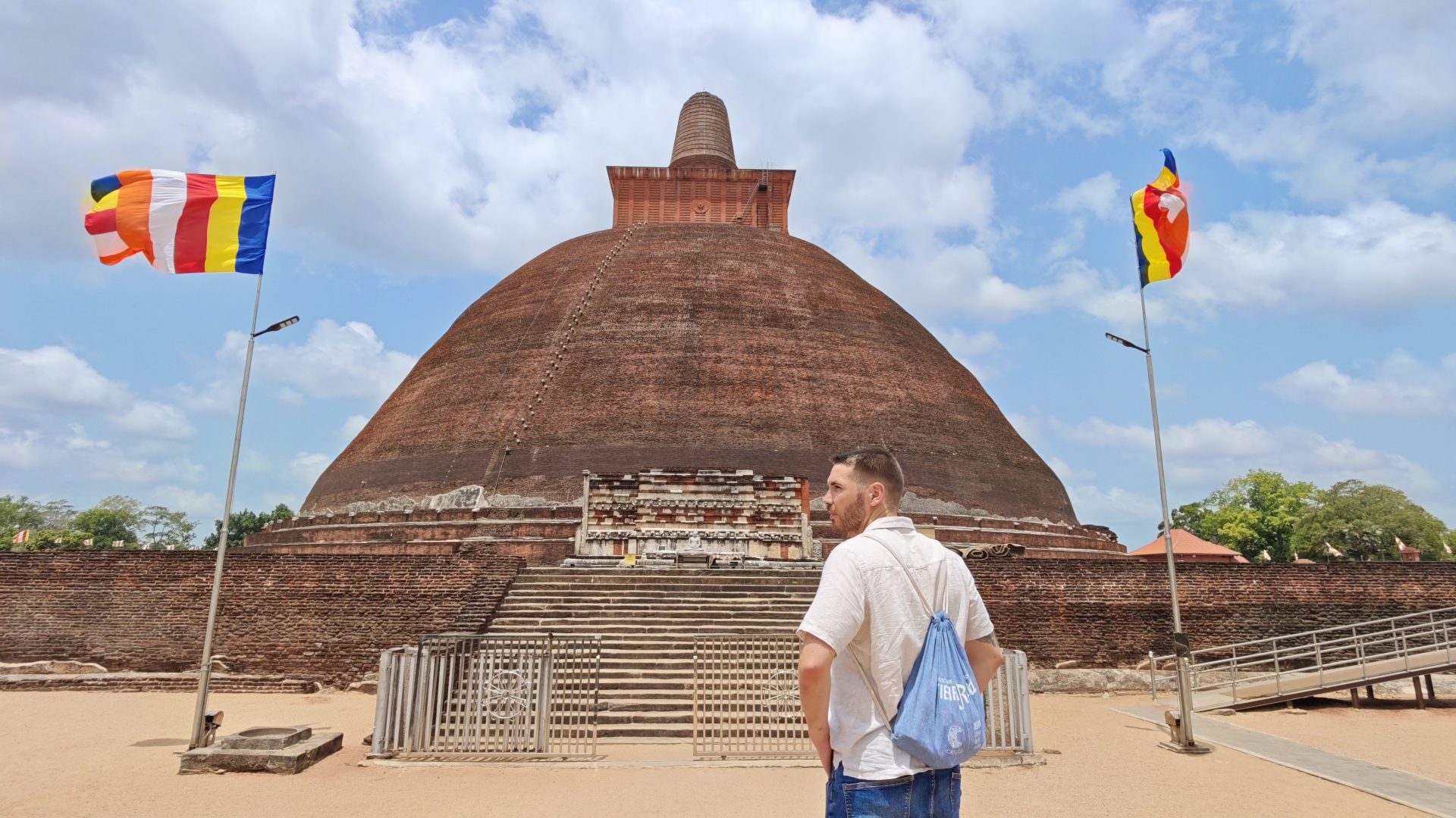 Aarón en Jetavanaramaya.