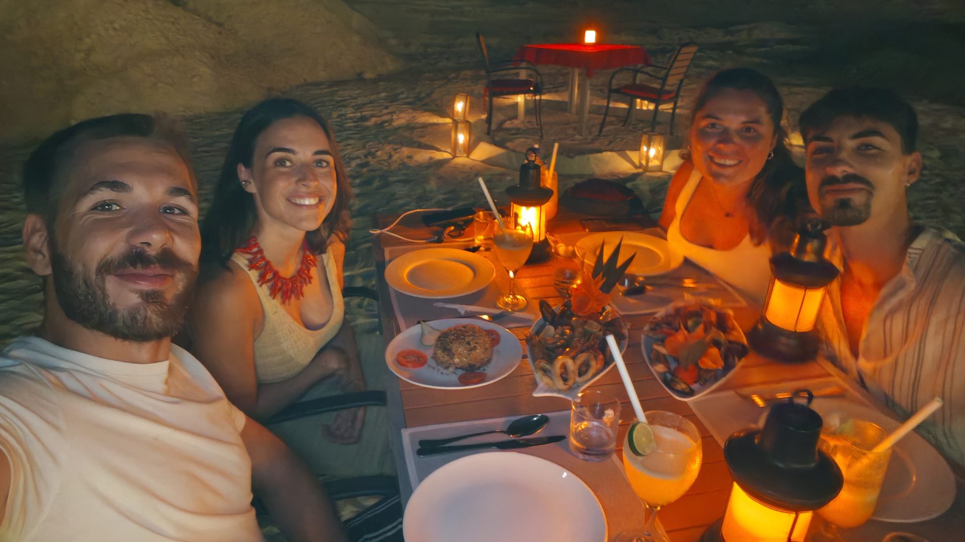 Cena en la playa.