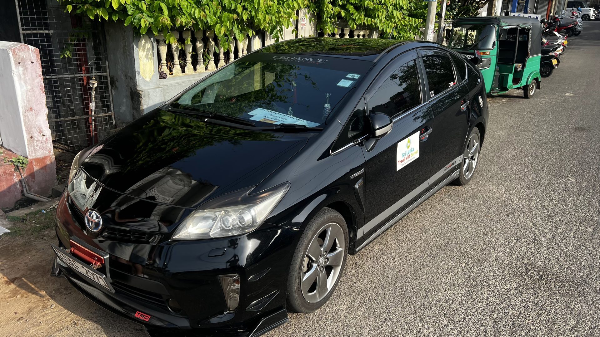 Nuestro coche con conductor privado por Sri Lanka