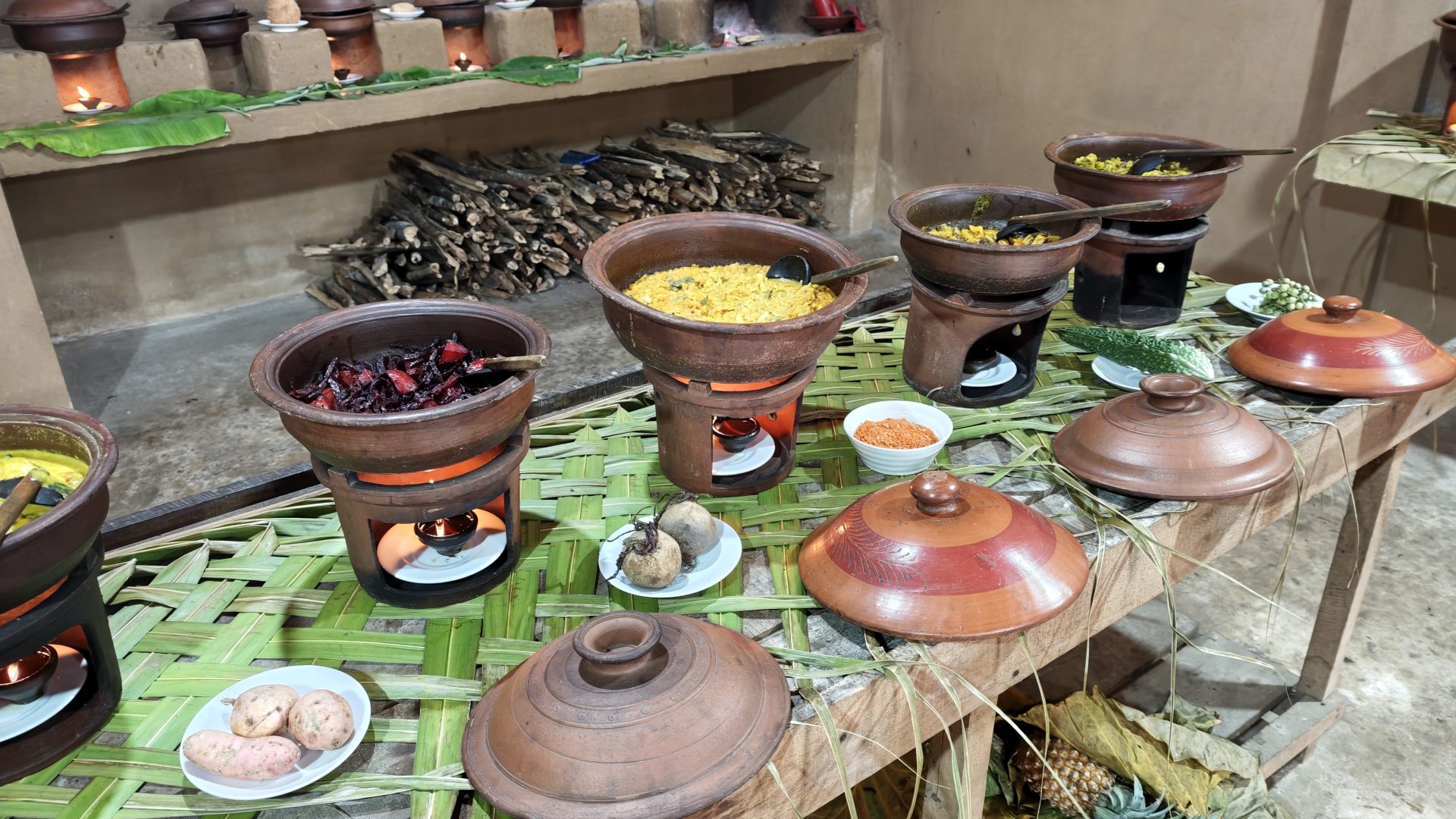 Buffet de rice & curry en Jaga Food, Sri Lanka