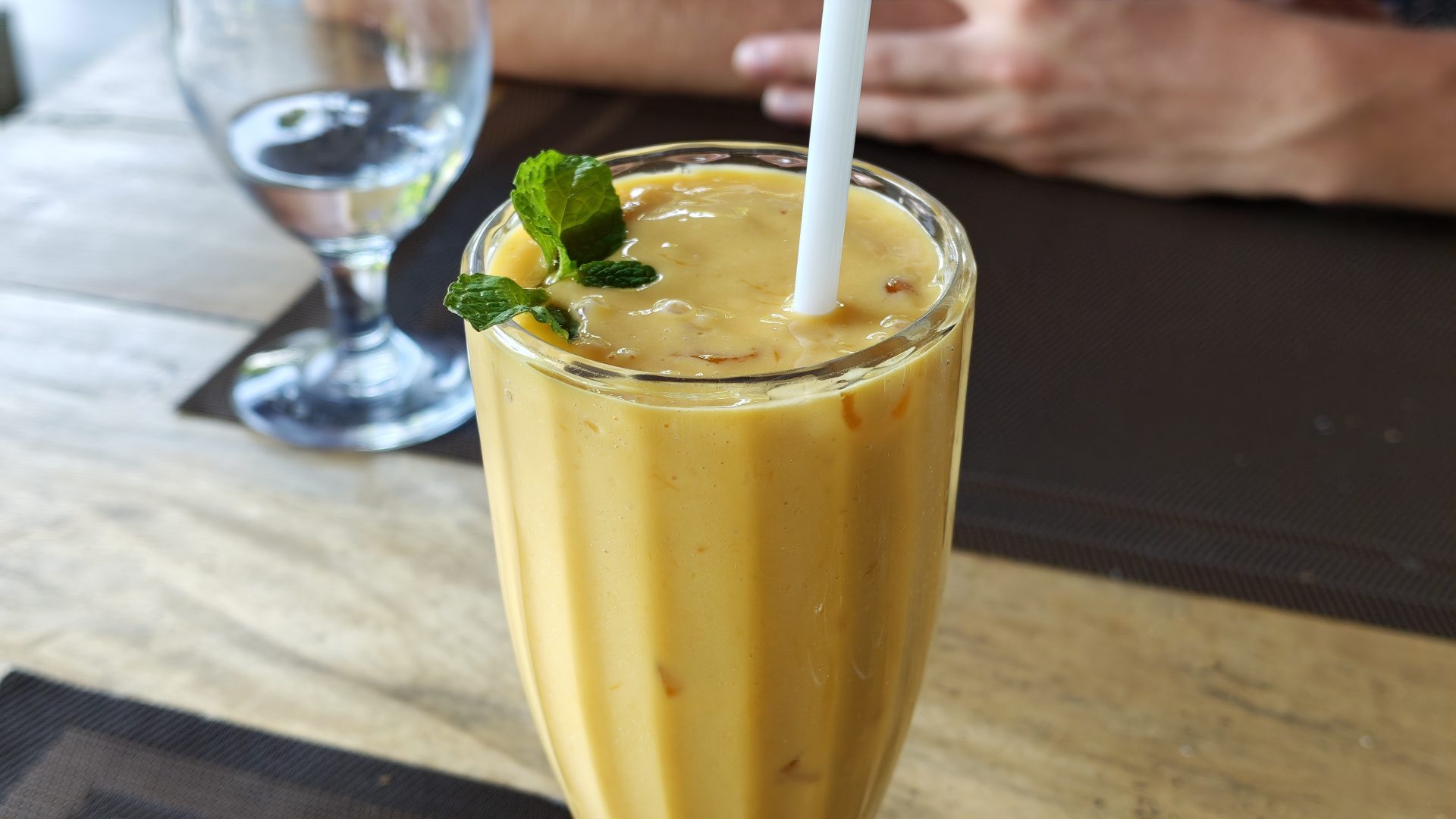 Mango lassi