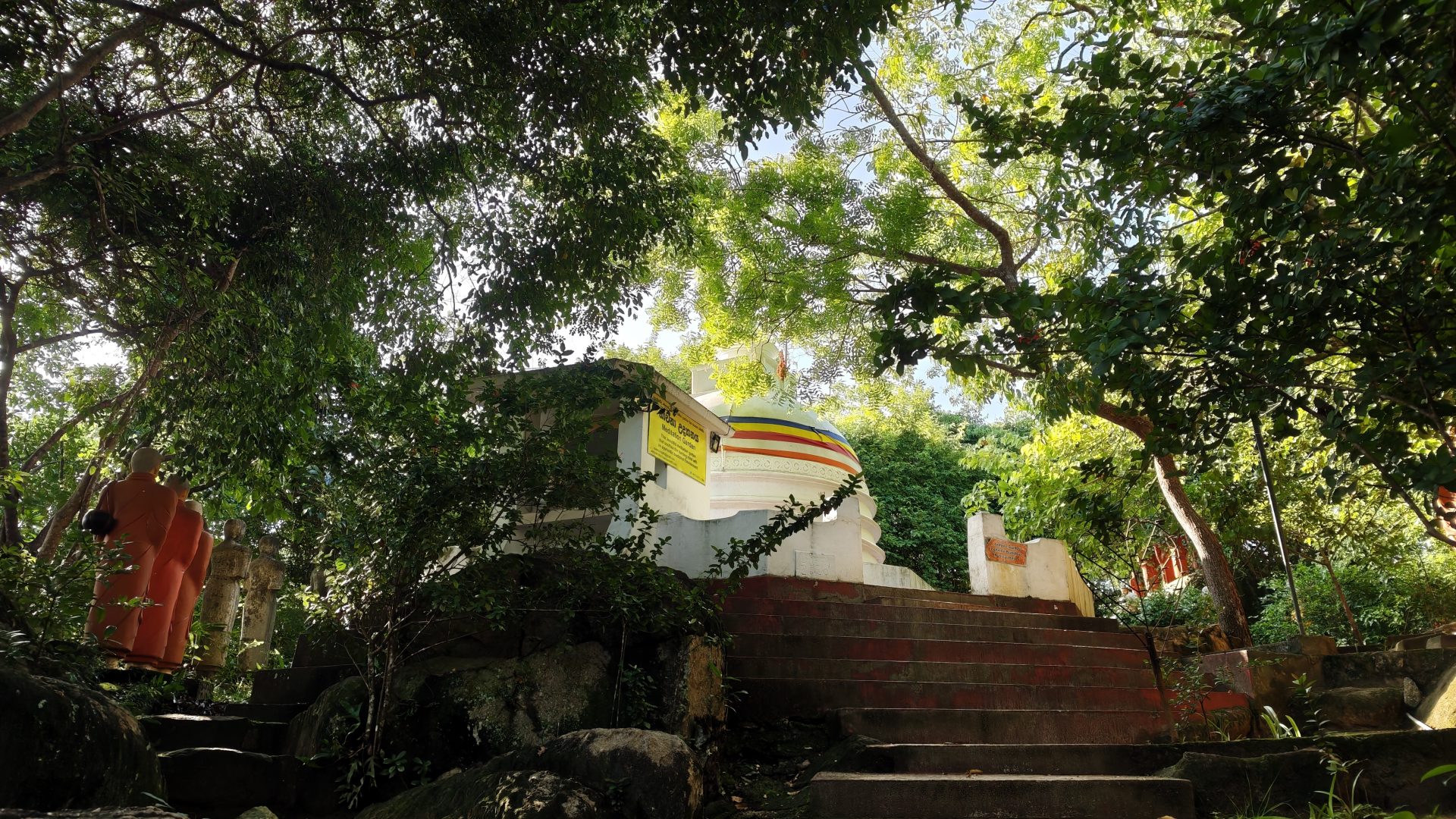 Monasterio Suwa Samadhi, Madu River, Sri Lanka
